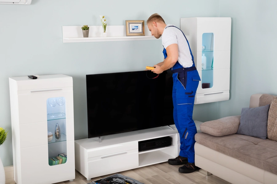 When To Choose Professional Tv Installation Service in Alexandria, VA
